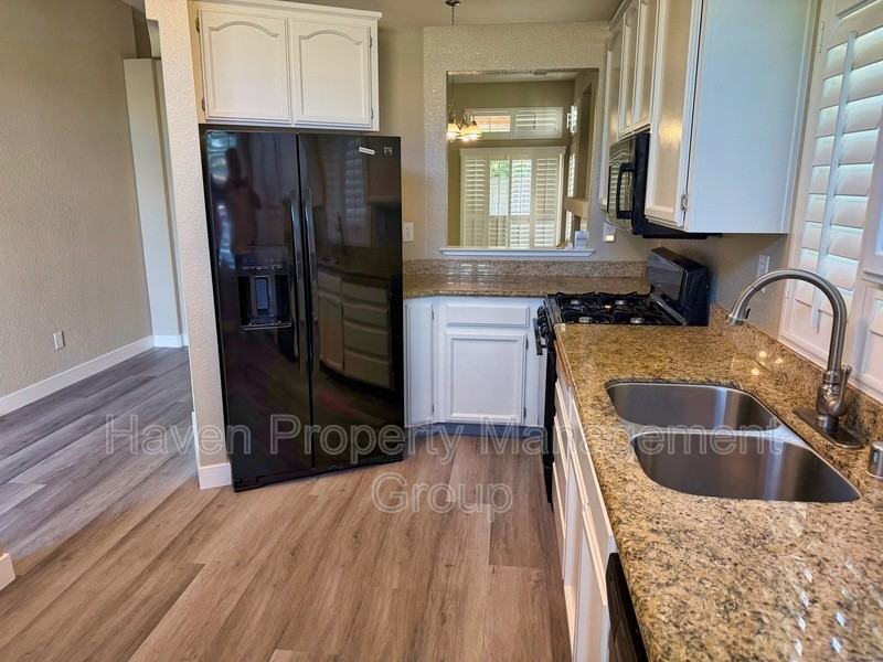 1211 Fruitwood Way - Photo 2 of 8