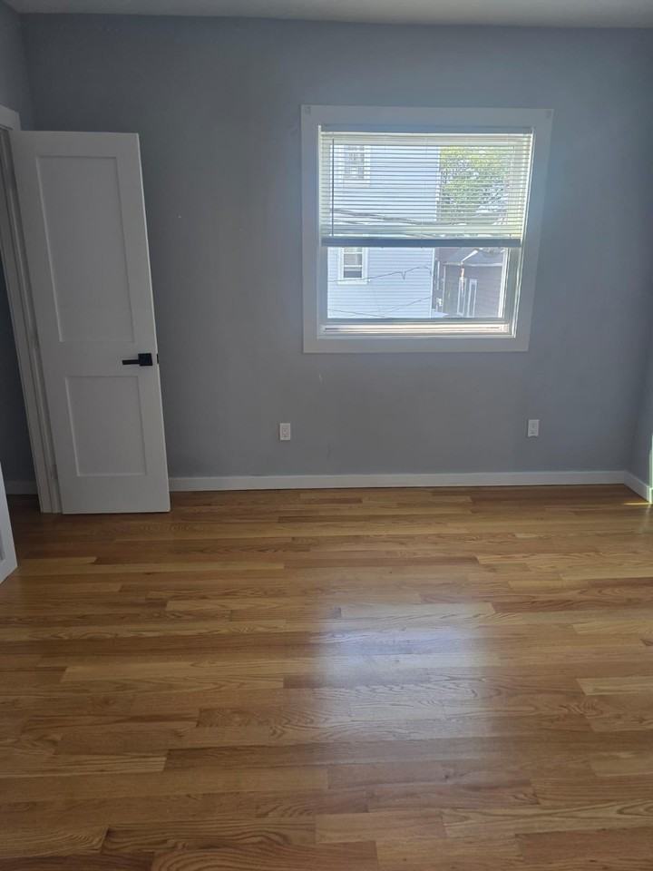Shelby St #2 - Photo 3 of 19