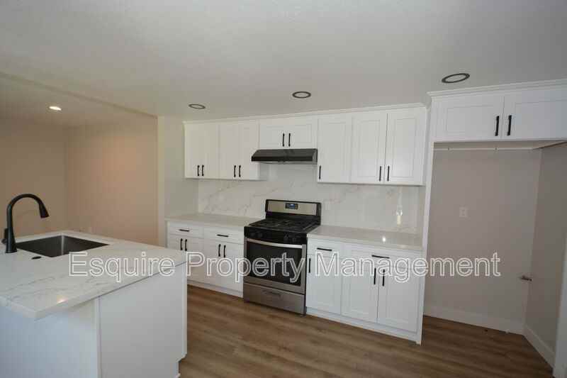 3551 W Hemlock St - Photo 5 of 21
