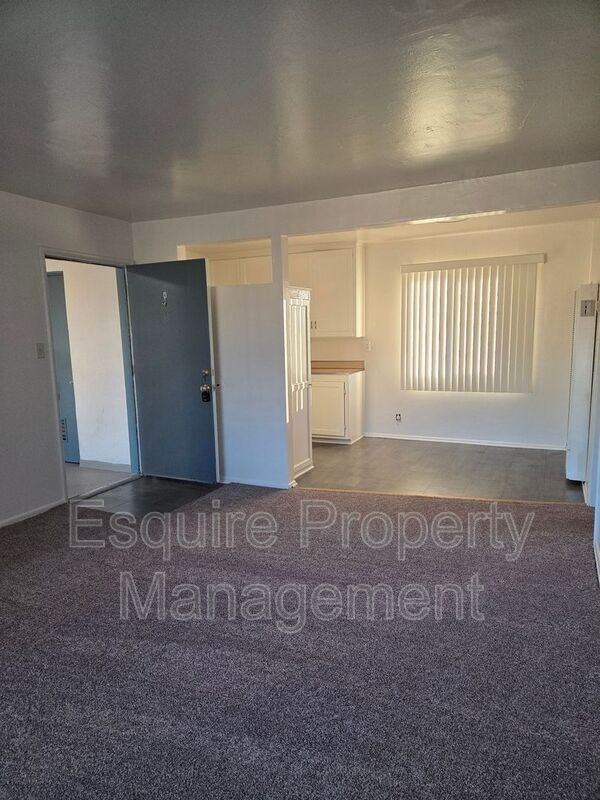 125 Hill St #4 - Photo 3 of 17