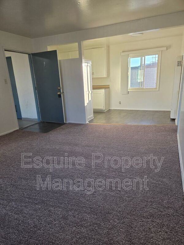 125 Hill St #4 - Photo 4 of 17