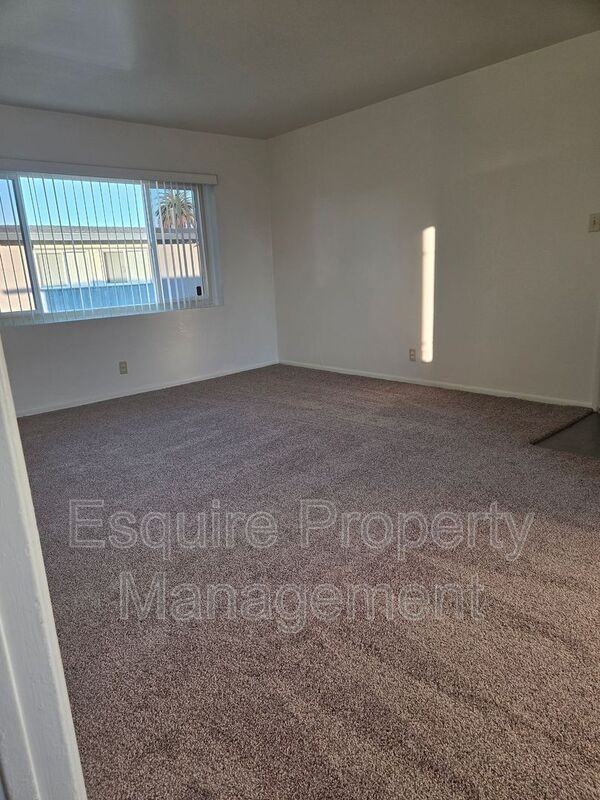 125 Hill St #4 - Photo 6 of 17