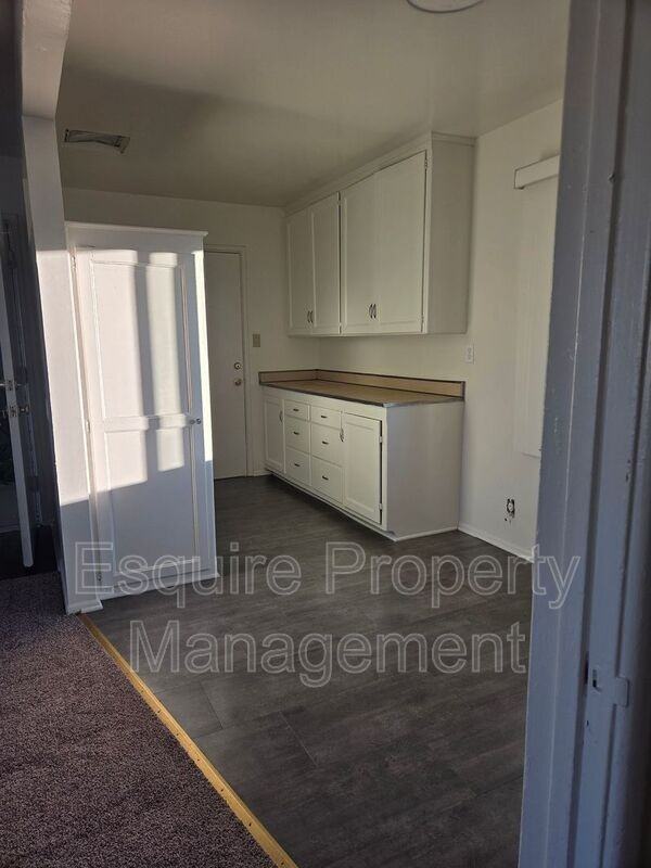125 Hill St #4 - Photo 7 of 17