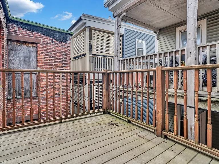 5 Saint Margaret St #2 - Photo 4 of 10
