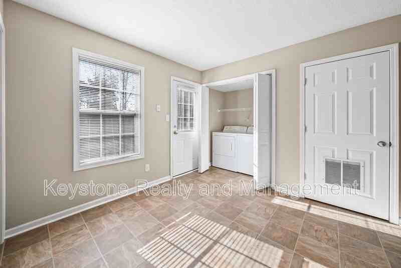 816 Oak Arbor Ct - Photo 7 of 16
