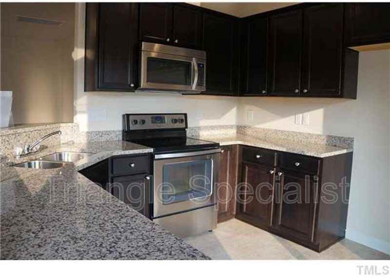 3908 Tresco Xing - Photo 2 of 16