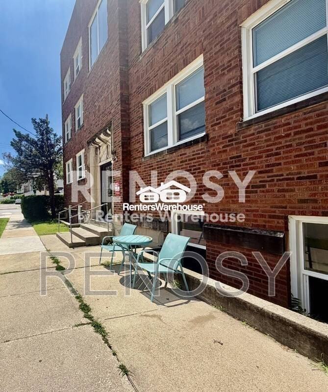 3607 Ingersoll Ave #107 - Photo 2 of 3