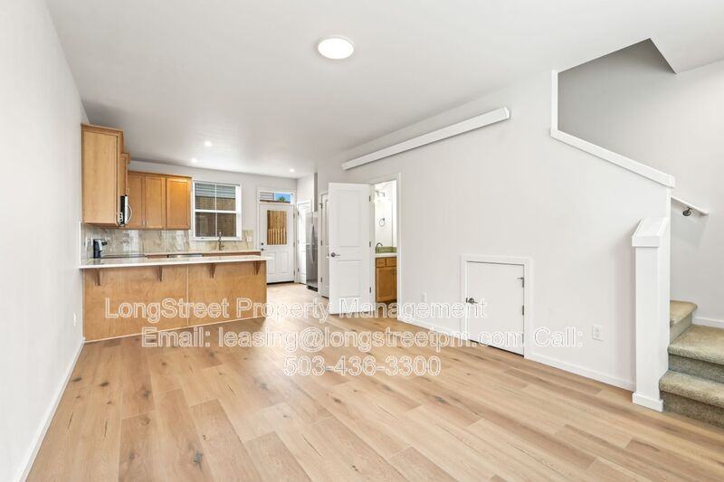 658 Ne Mason St - Photo 5 of 38