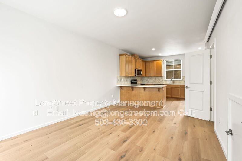 658 Ne Mason St - Photo 7 of 38