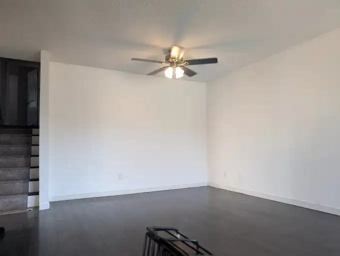 9524 80 Ave - Photo 6 of 24