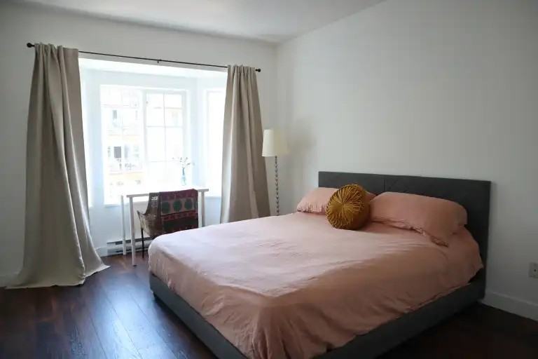 4747 54a St #201 - Photo 5 of 12