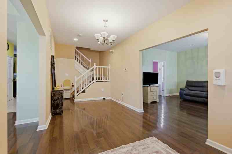 2101 Allendale Rd - Photo 3 of 23
