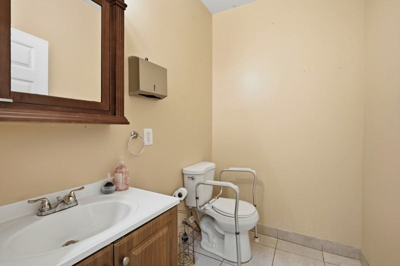 2101 Allendale Rd - Photo 7 of 23