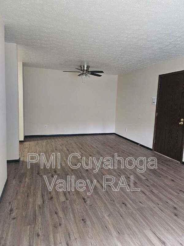 1516 W Market St #11 - Photo 7 of 22