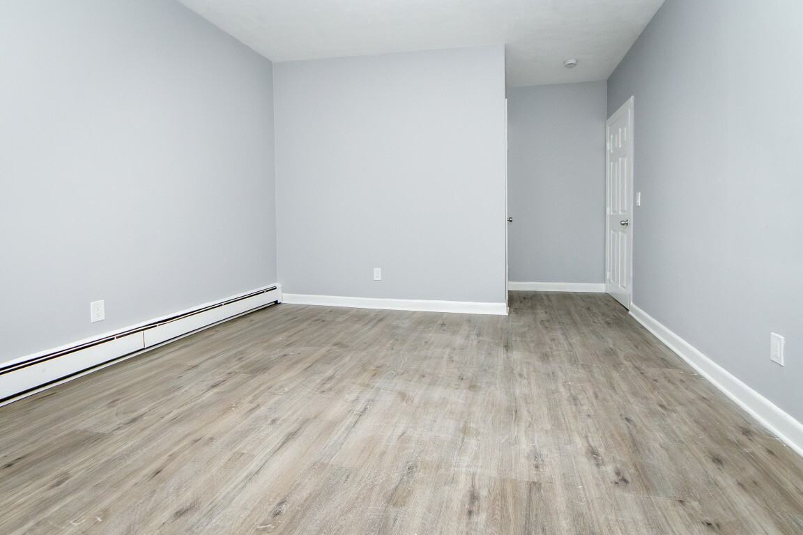 23 W Wyoming Ave #6 - Photo 2 of 13