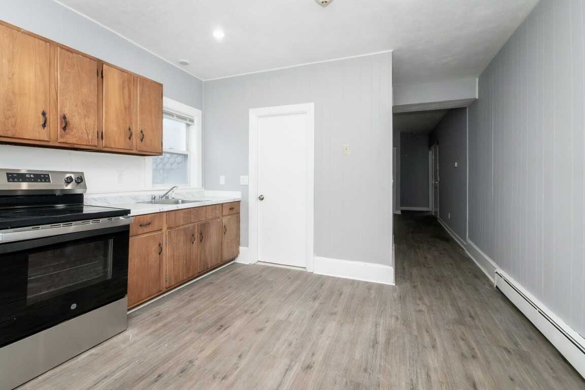 23 W Wyoming Ave #6 - Photo 4 of 13
