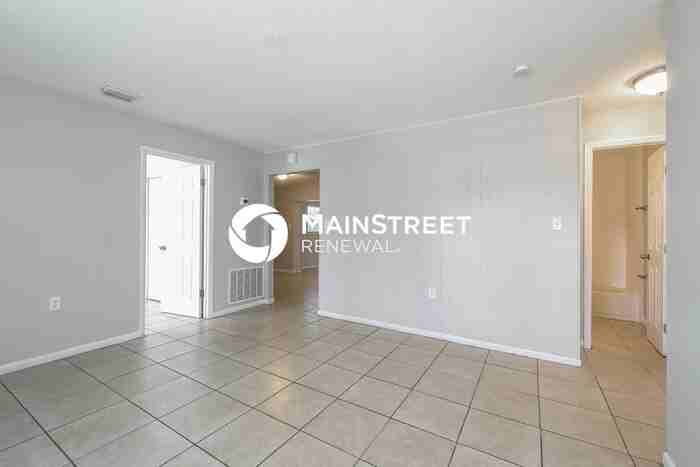 4939 Lanette St - Photo 3 of 16