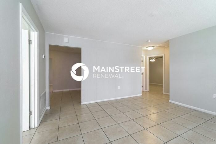 4939 Lanette St - Photo 4 of 16