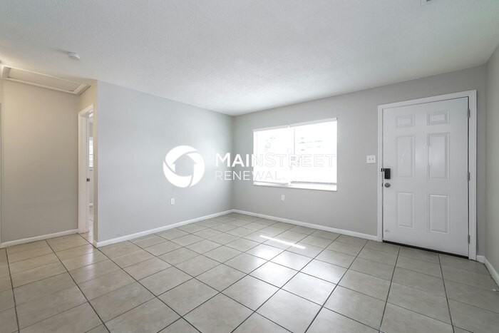 4939 Lanette St - Photo 5 of 16
