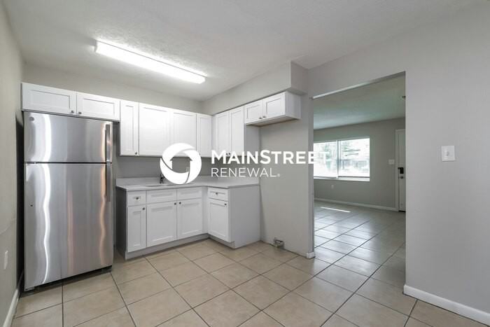 4939 Lanette St - Photo 6 of 16