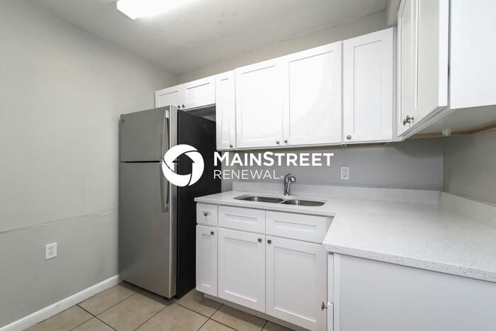 4939 Lanette St - Photo 7 of 16
