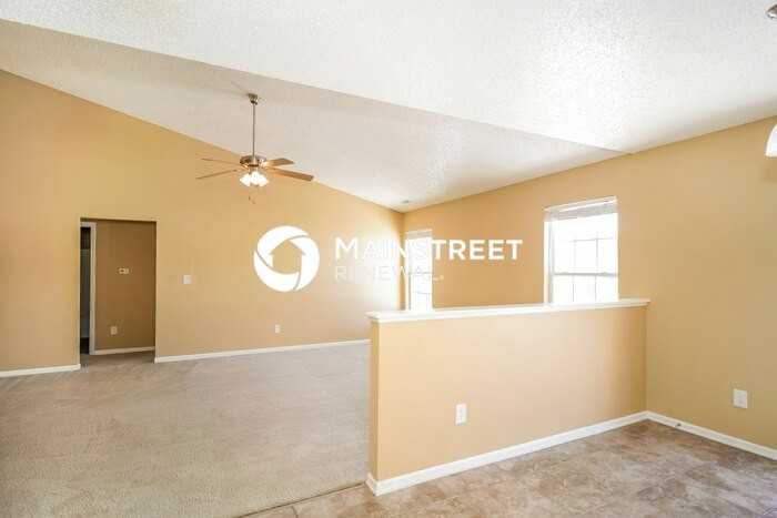5530 Wood Hollow Dr - Photo 4 of 15