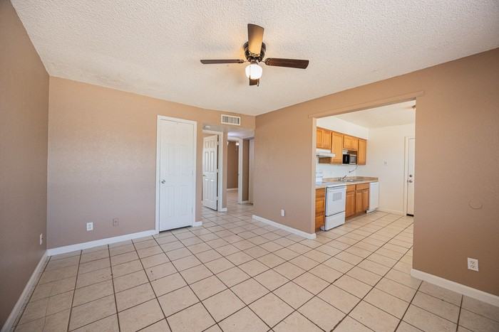 949 E Flint St #1 - Photo 3 of 18