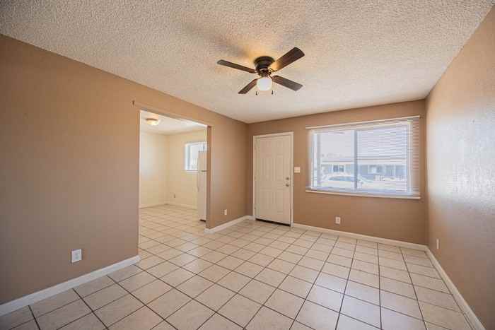 949 E Flint St #1 - Photo 4 of 18