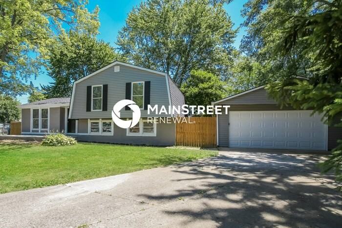 1372 Hilton Dr - Photo 6 of 19