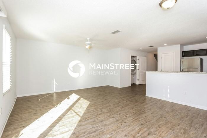 580 Eiseman Way - Photo 5 of 14
