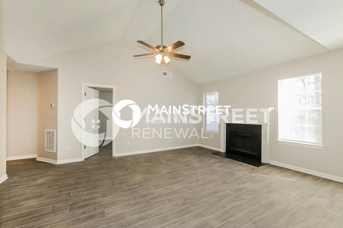 2910 Russ Ln - Photo 4 of 16