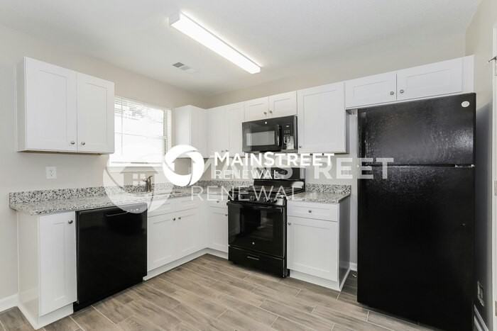 2910 Russ Ln - Photo 6 of 16