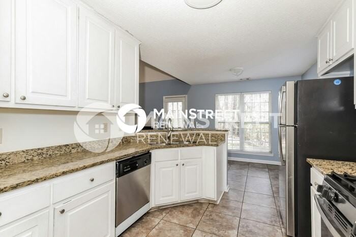 4972 River Overlook Way - Photo 7 of 17