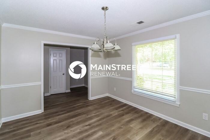 3559 Wincross Dr - Photo 5 of 17