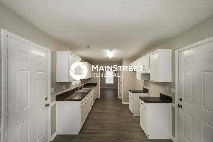 5802 Mays Ridge Ct - Photo 7 of 17