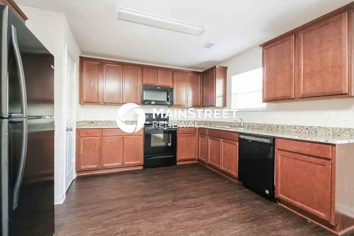 2614 Stinger Dr - Photo 5 of 17