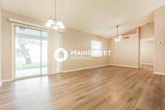 4701 Brickell Dr - Photo 2 of 16