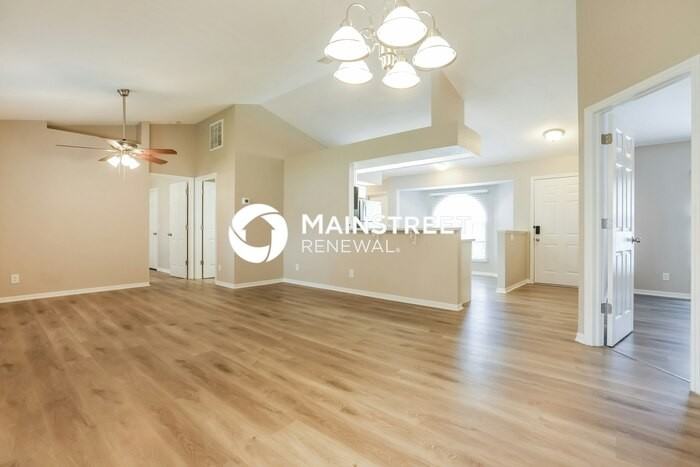 4701 Brickell Dr - Photo 3 of 16