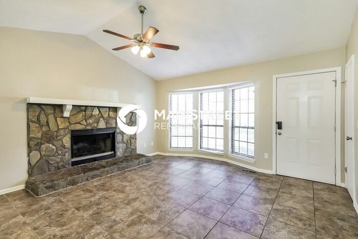 5002 Darlene Dr - Photo 4 of 16