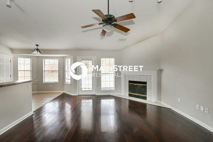 5545 Annandale Dr - Photo 4 of 16