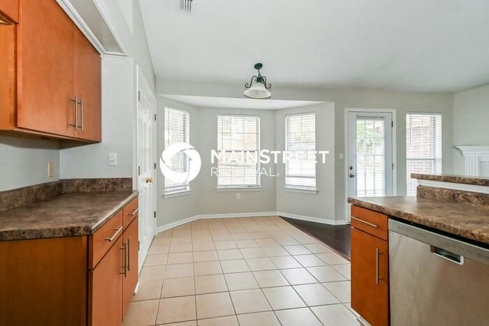 5545 Annandale Dr - Photo 7 of 16