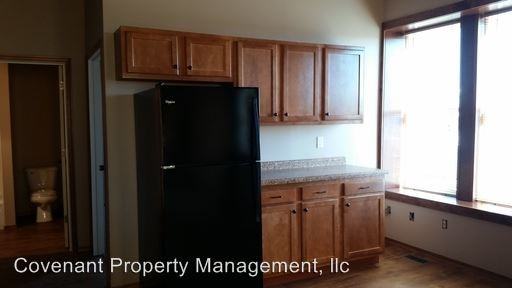 124 S. Main - Photo 3 of 17