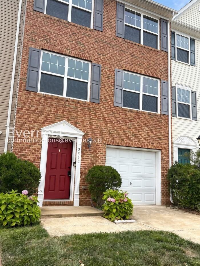 2342 Silver Fox Way - Photo 2 of 31