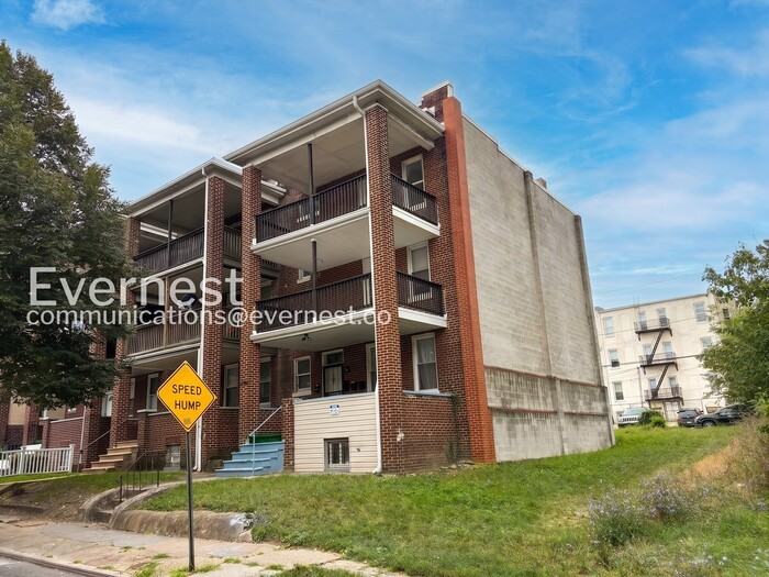 2440 Callow Ave #3rdFL - Photo 2 of 22