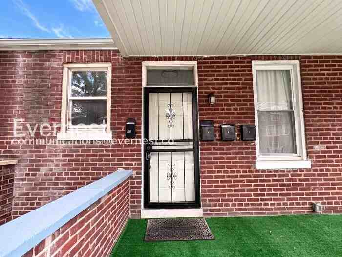 2440 Callow Ave #3rdFL - Photo 3 of 22