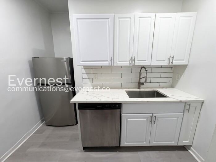2440 Callow Ave #3rdFL - Photo 6 of 22