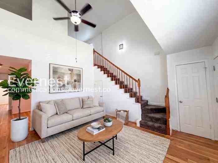 707 Valley View Dr #A - Photo 3 of 19