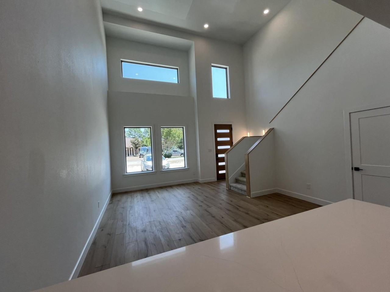 Post Oak Townhomes - Photo 3 of 10