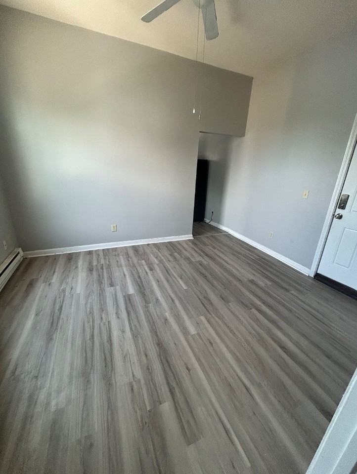2021 Russell St - Photo 2 of 6