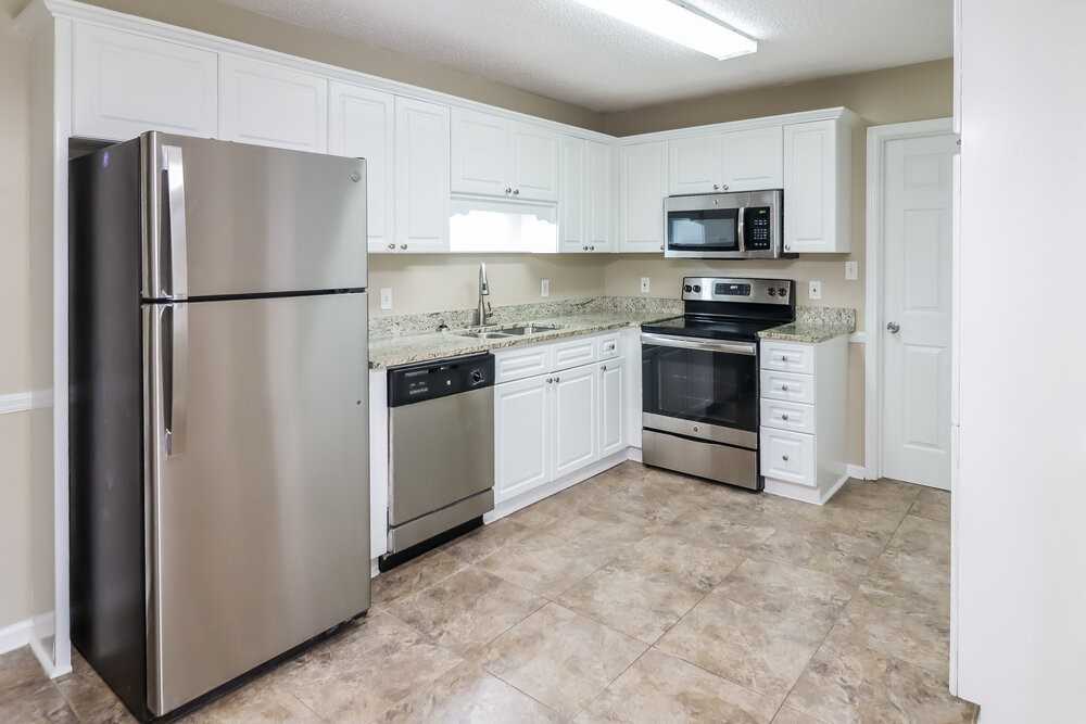 2613 Laburnum Dr - Photo 6 of 16